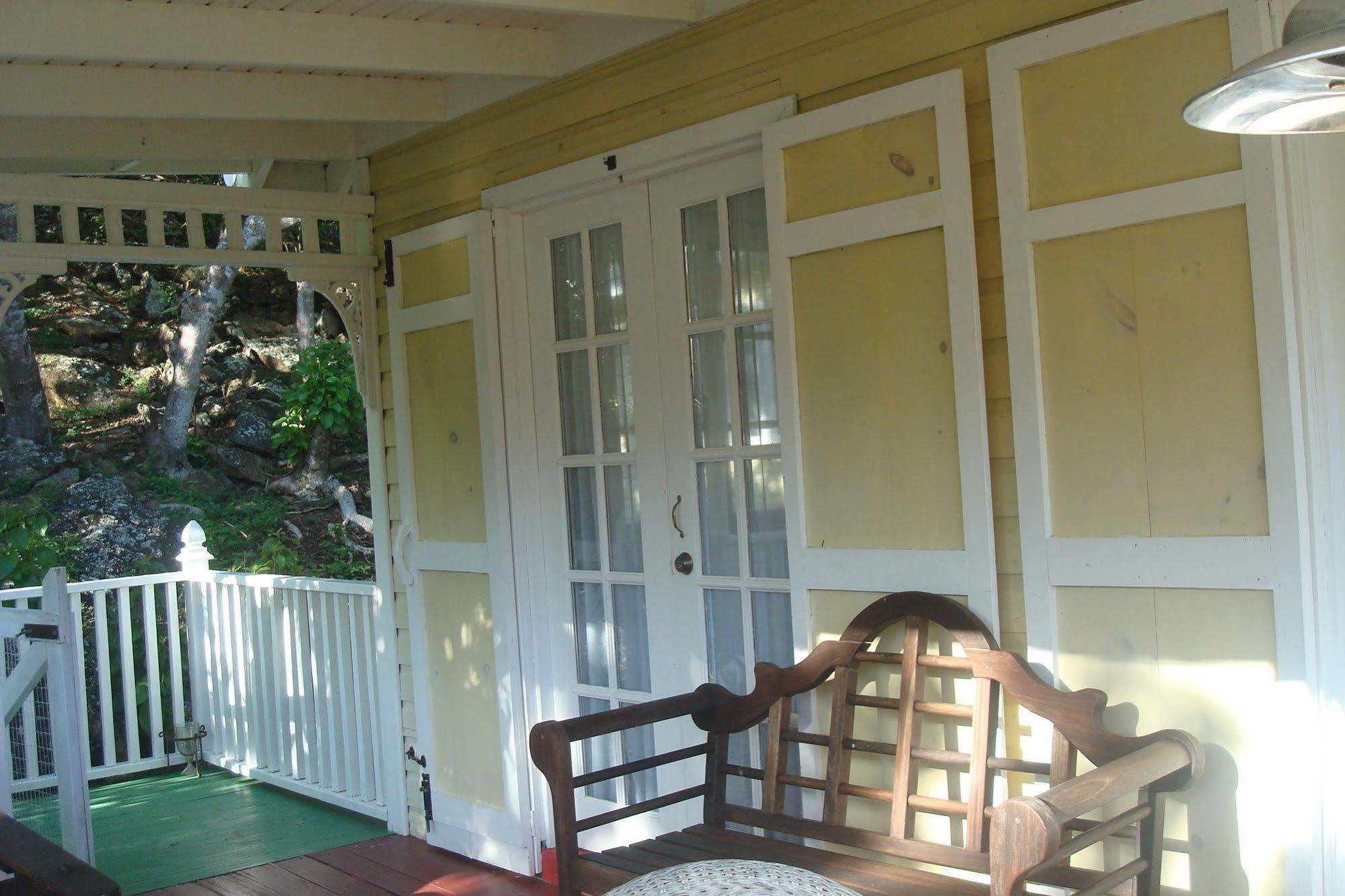 Galley Bay Cottages Five Islands Village Exterior foto