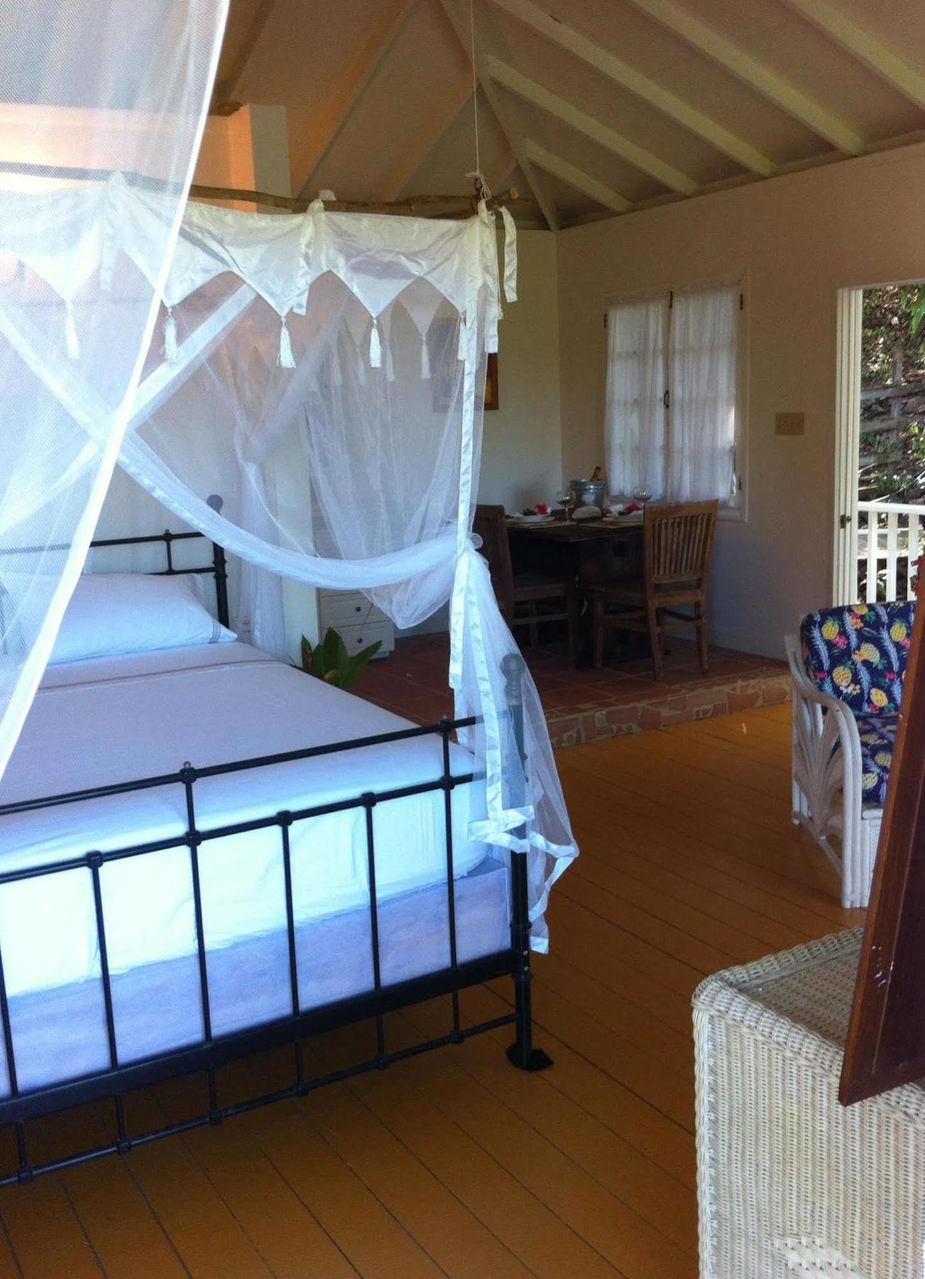 Galley Bay Cottages Five Islands Village Exterior foto